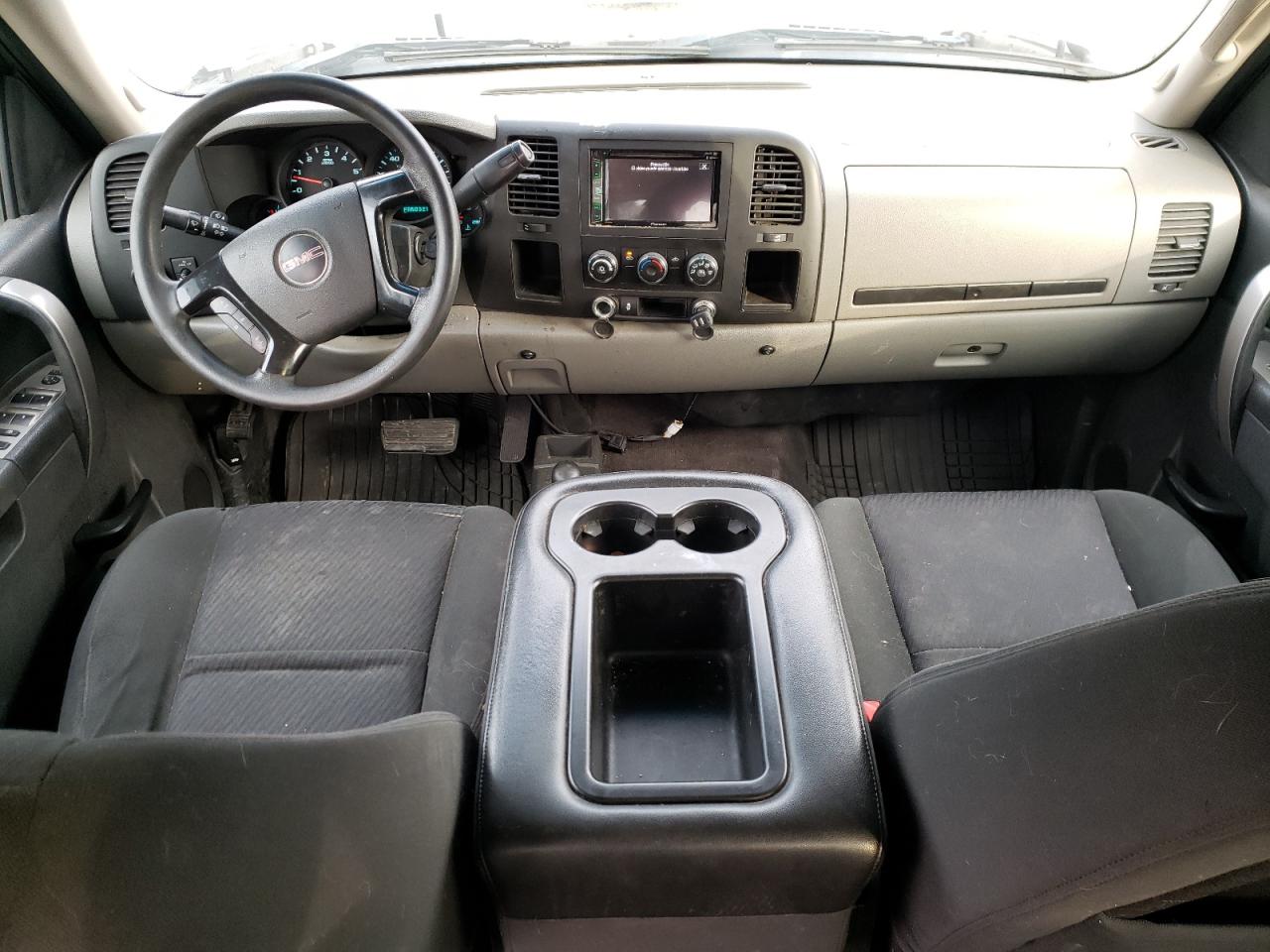 2013 GMC Sierra - Image 8