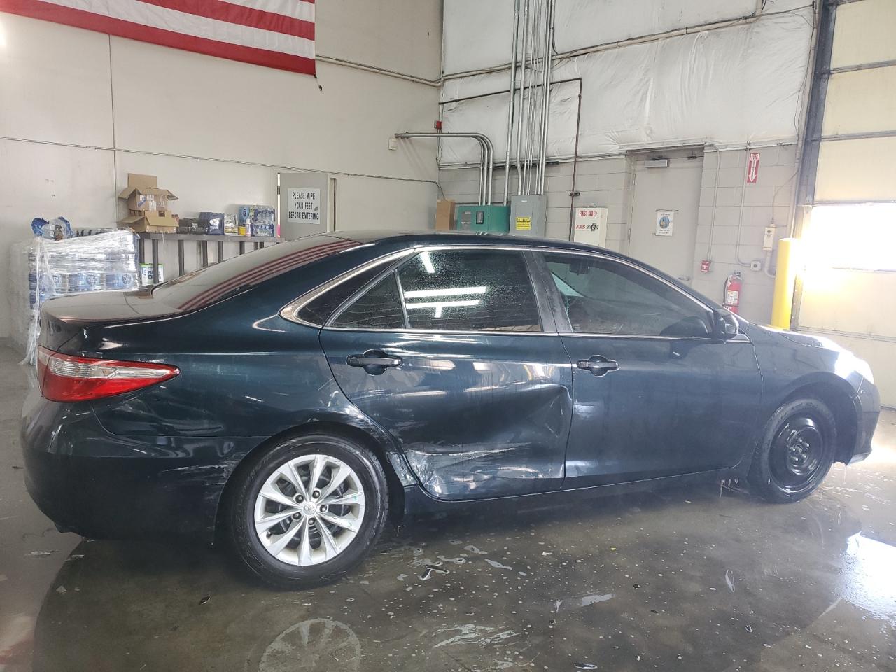 2016 Toyota Camry - Image 3