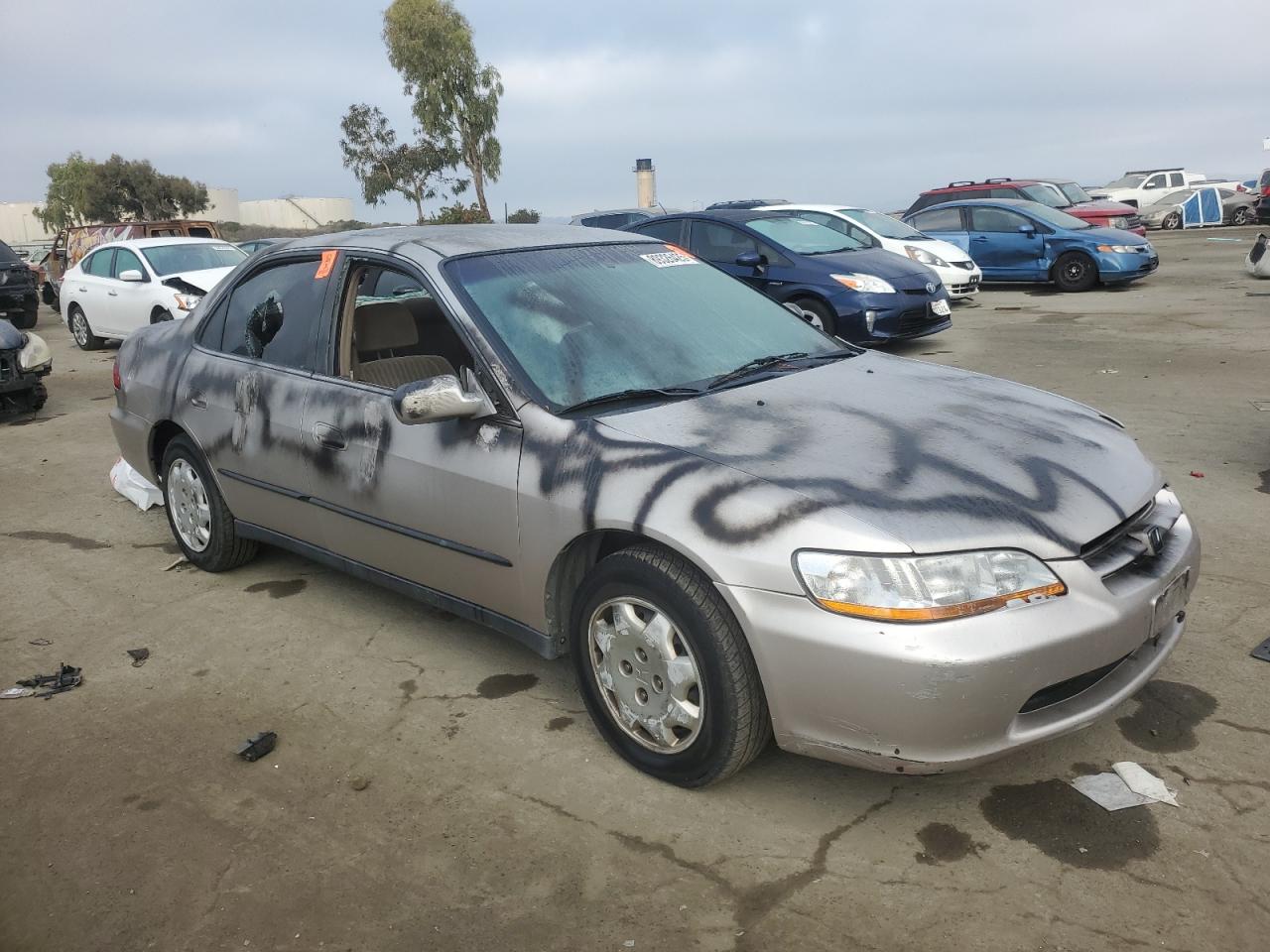 1998 Honda Accord - Image 4