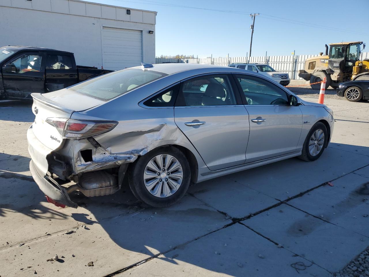 2016 Hyundai Sonata - Image 3