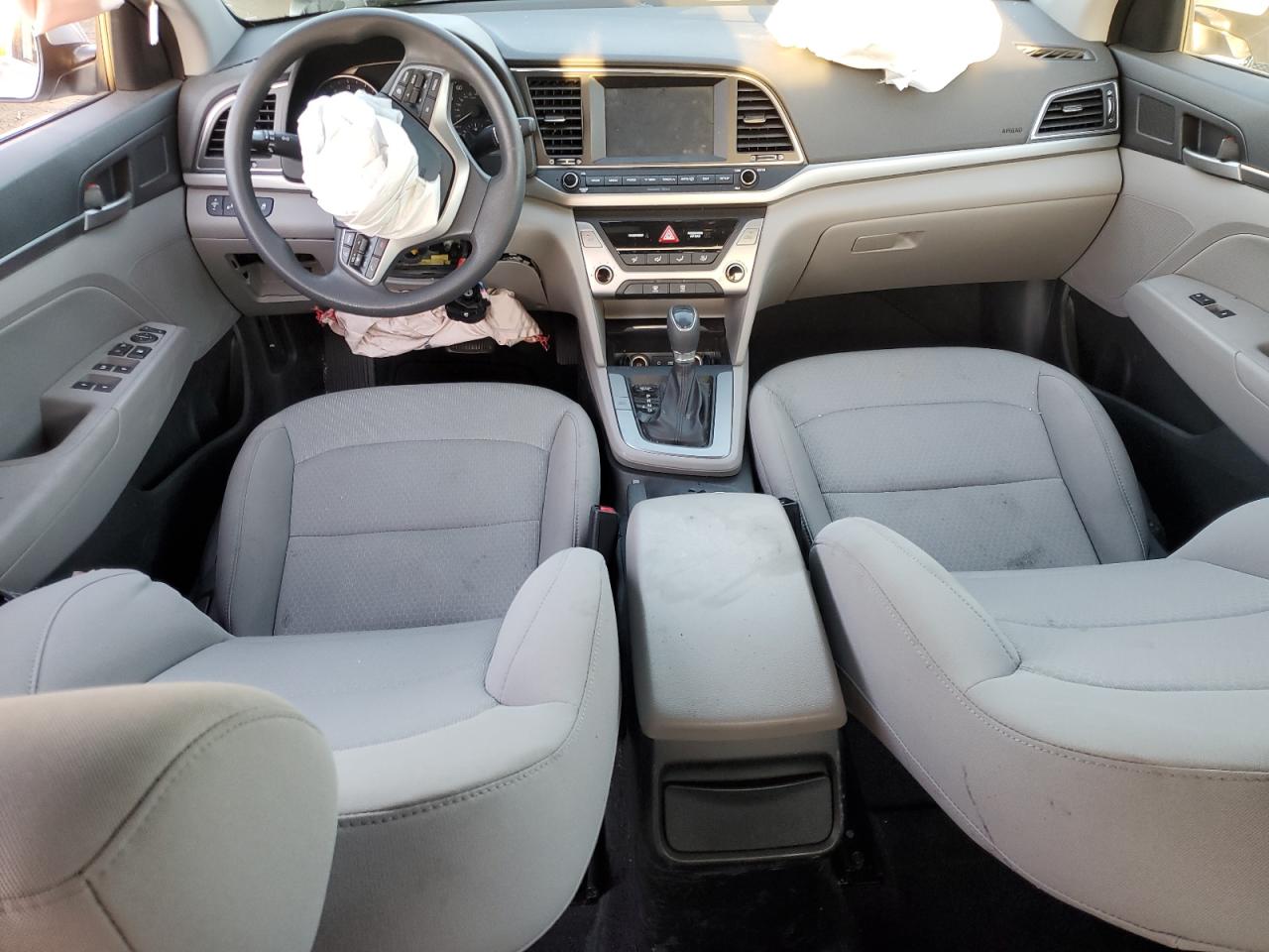 2018 Hyundai Elantra - Image 8
