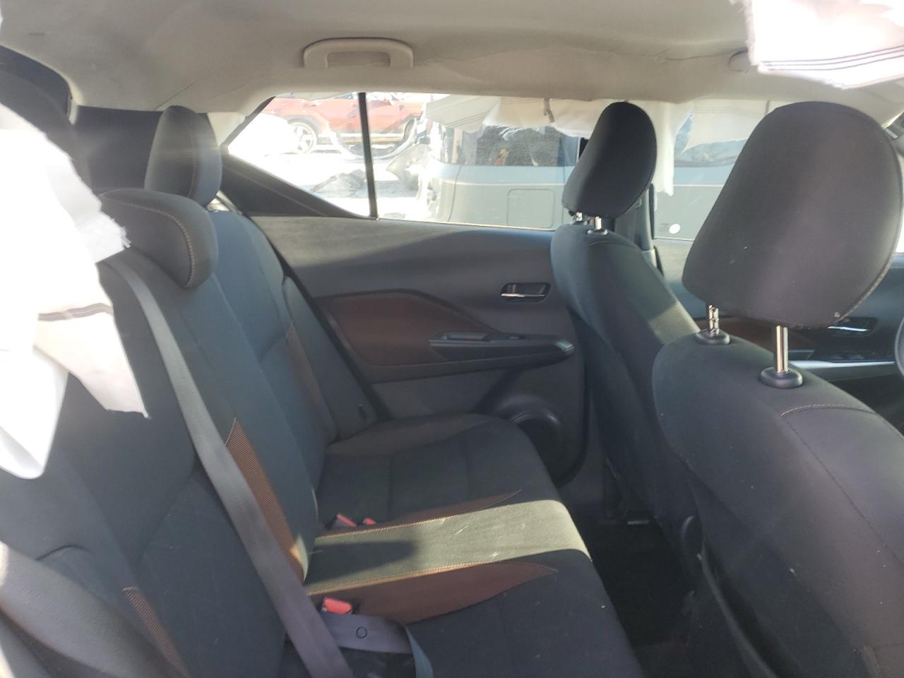 2020 Nissan Kicks - Image 11