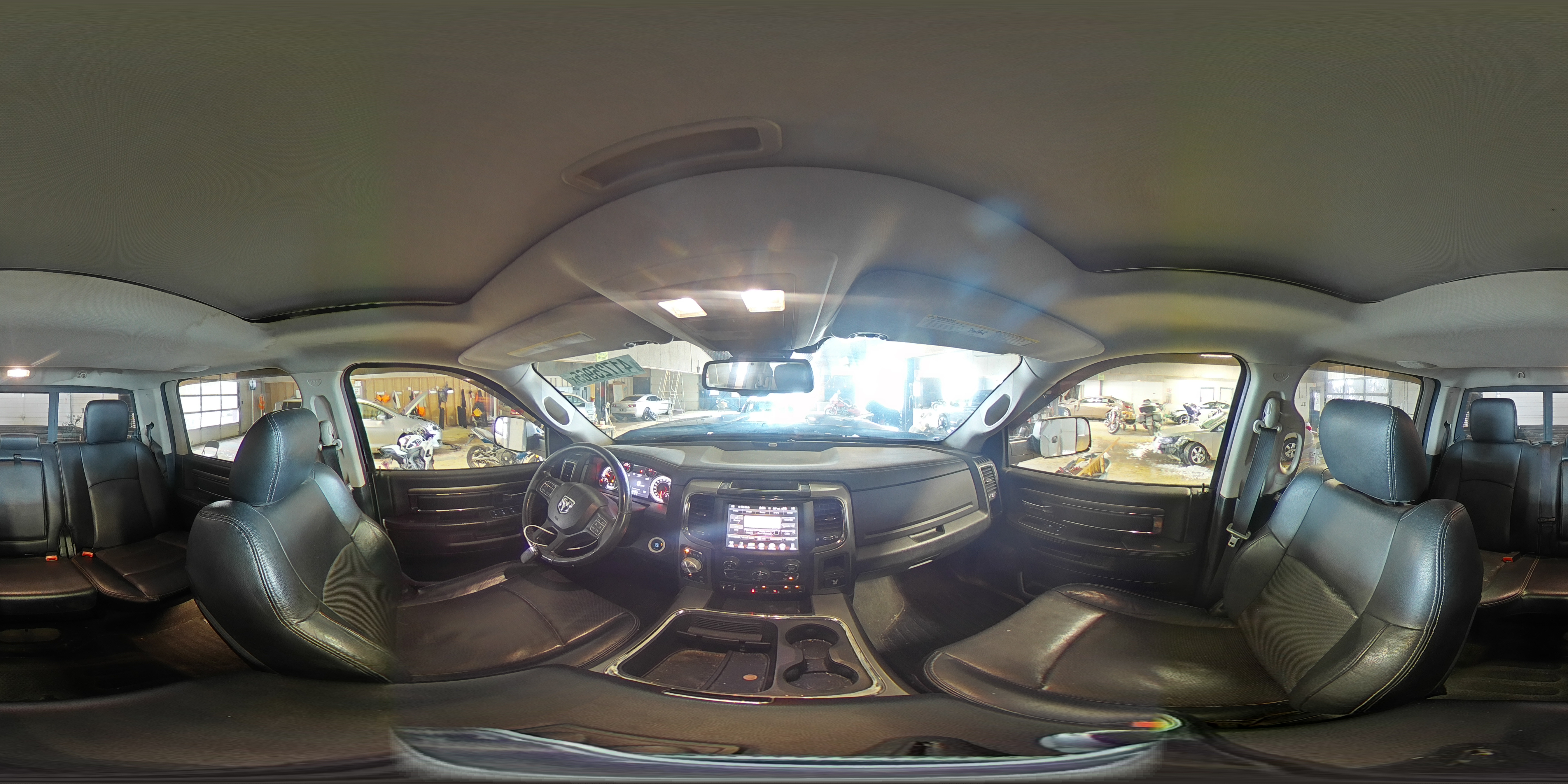 2016 RAM 1500 - Image 13