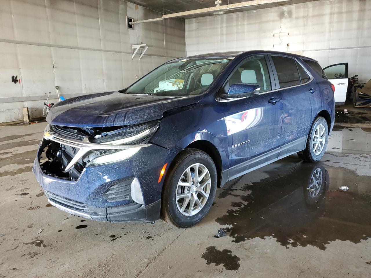2022 Chevrolet Equinox - Image 1