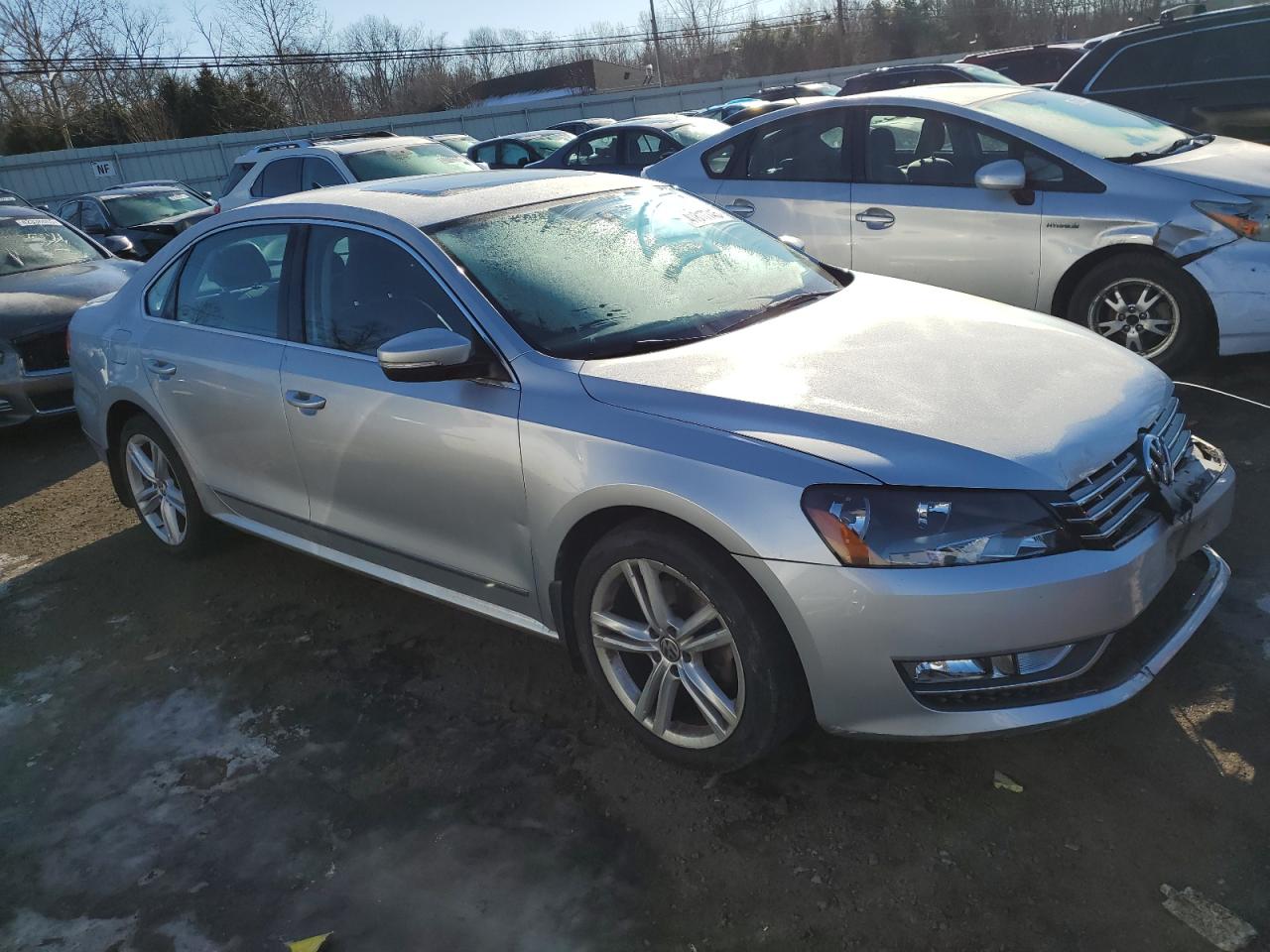 2015 Volkswagen Passat - Image 4