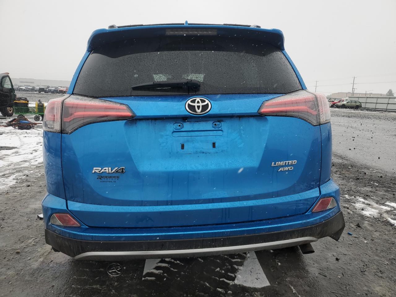 2018 Toyota RAV 4 - Image 6