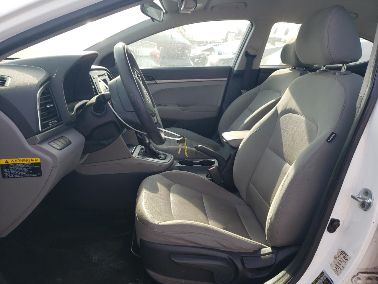 2017 Hyundai Elantra - Image 7