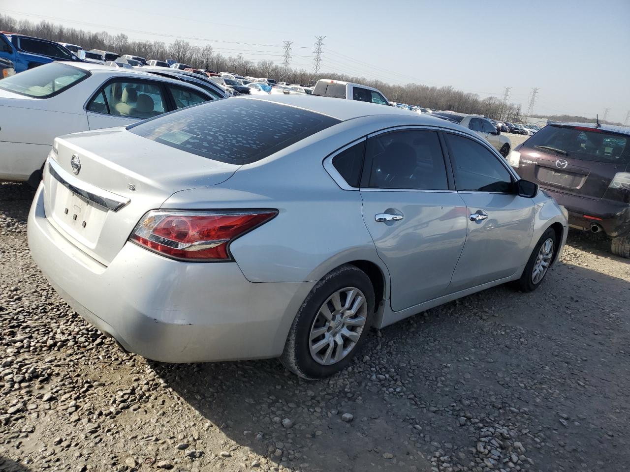 2015 Nissan Altima - Image 3