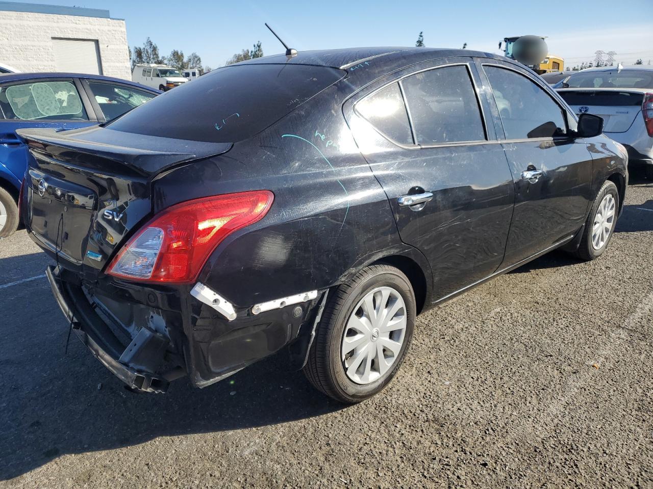 VIN 3N1CN7AP1FL875993 2015 NISSAN VERSA no.3