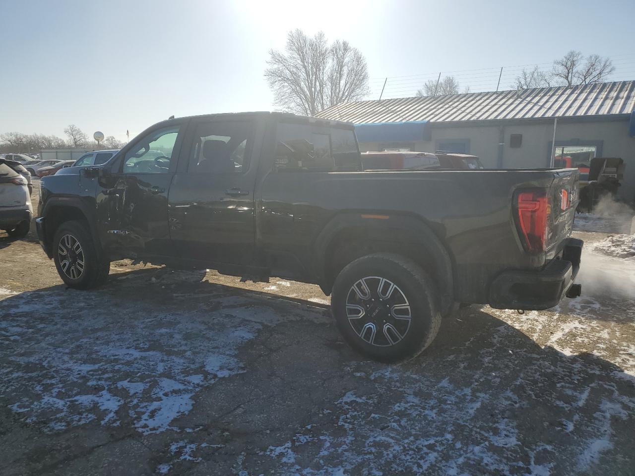 2022 GMC Sierra - Image 2