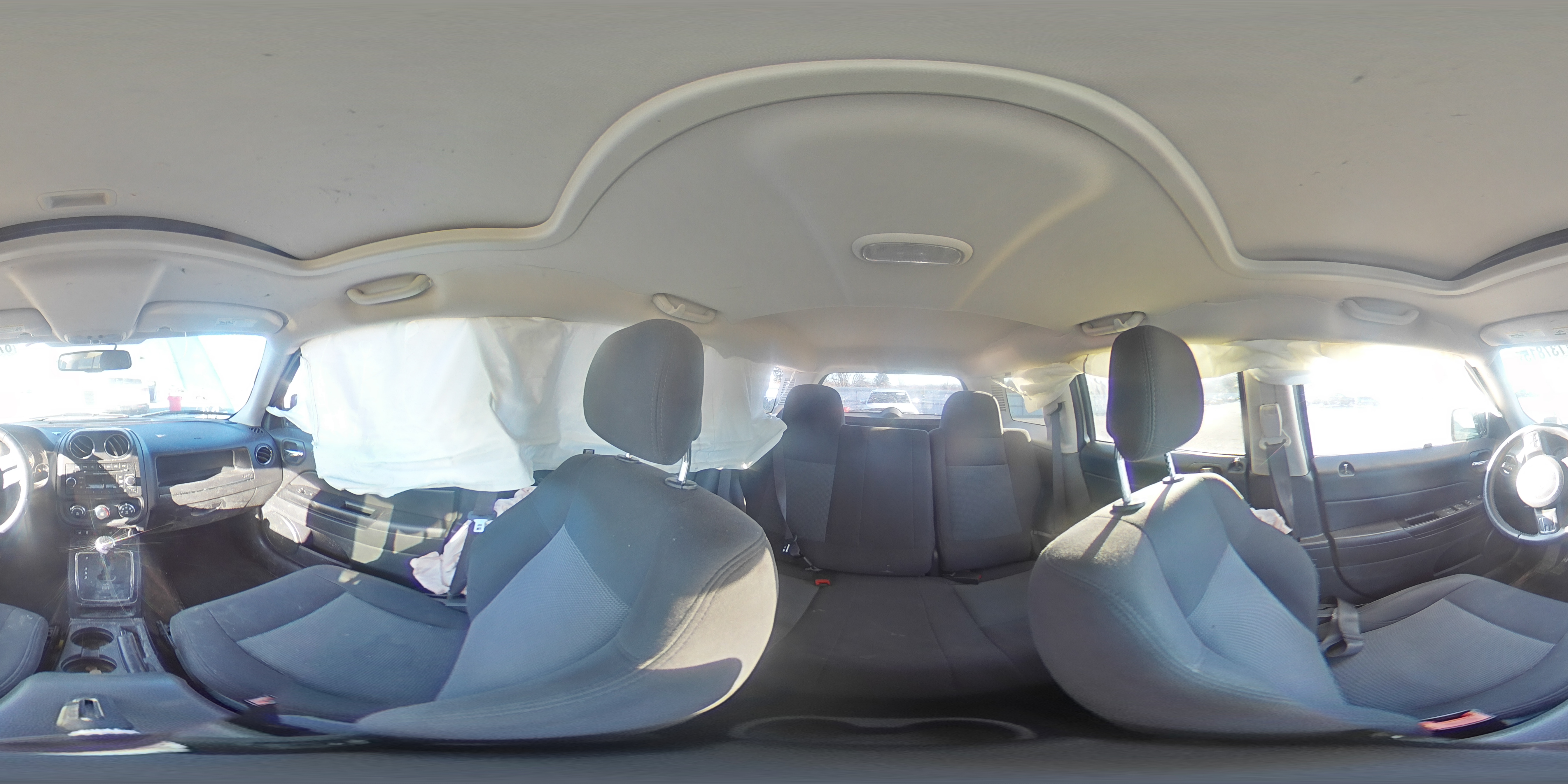 2015 Jeep Liberty (Patriot) - Image 12