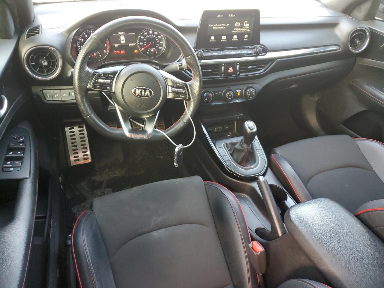 2021 Kia Forte - Image 8