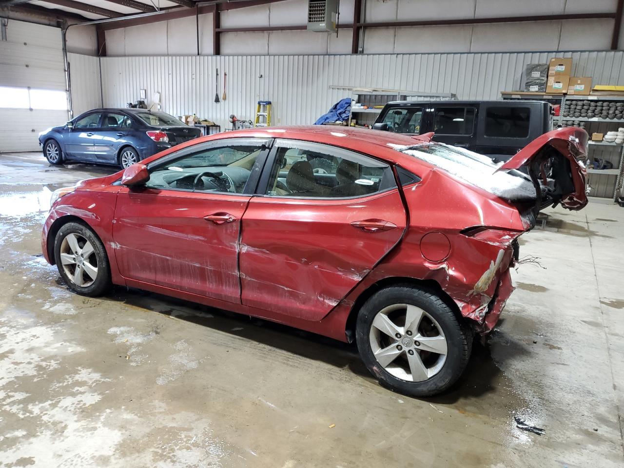 2013 Hyundai Elantra - Image 2