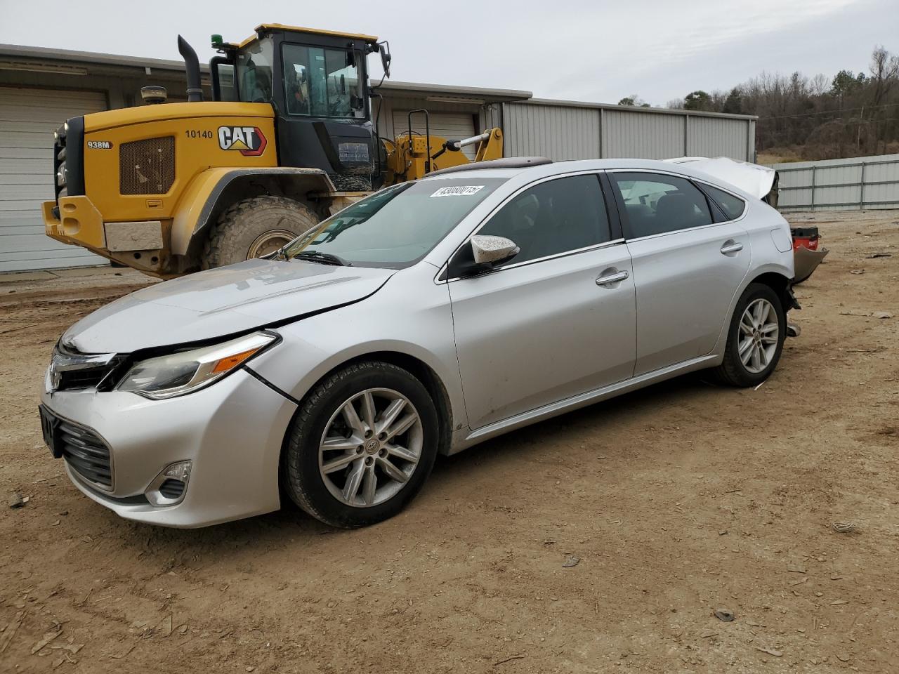 2014 Toyota Avalon - Image 1
