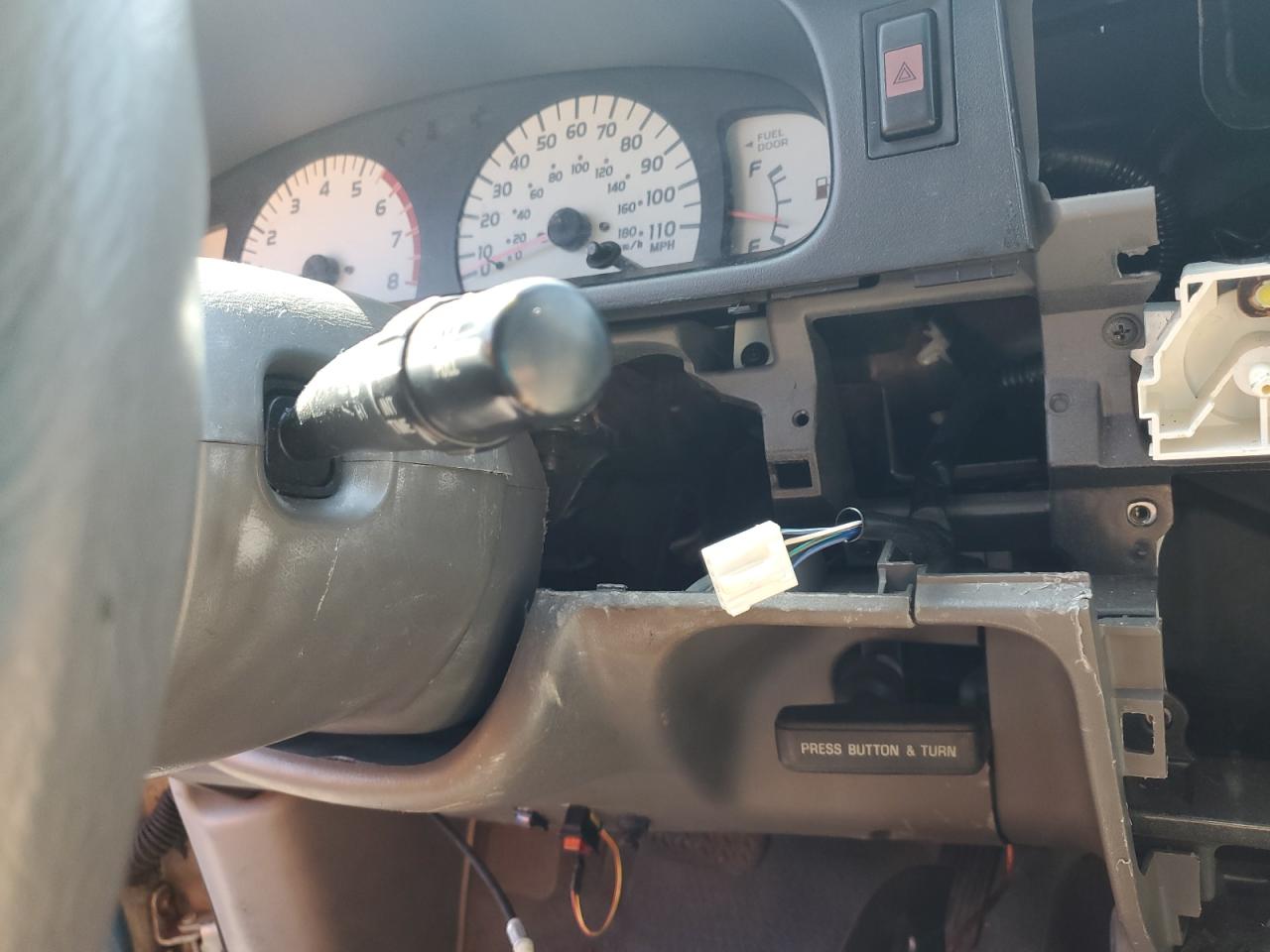 2003 Toyota Tacoma - Image 12