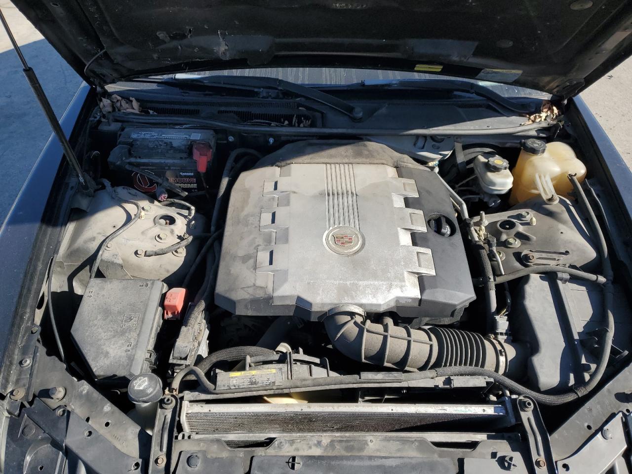 2008 Cadillac STS - Image 11