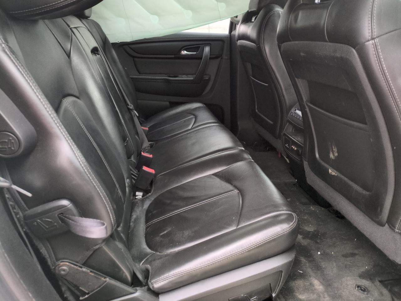 2013 Chevrolet Traverse - Image 11