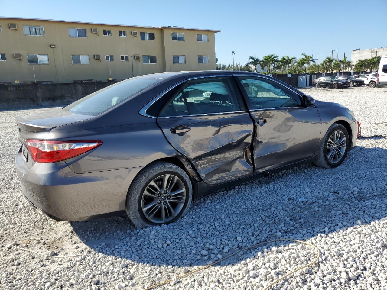 2016 Toyota Camry - Image 3