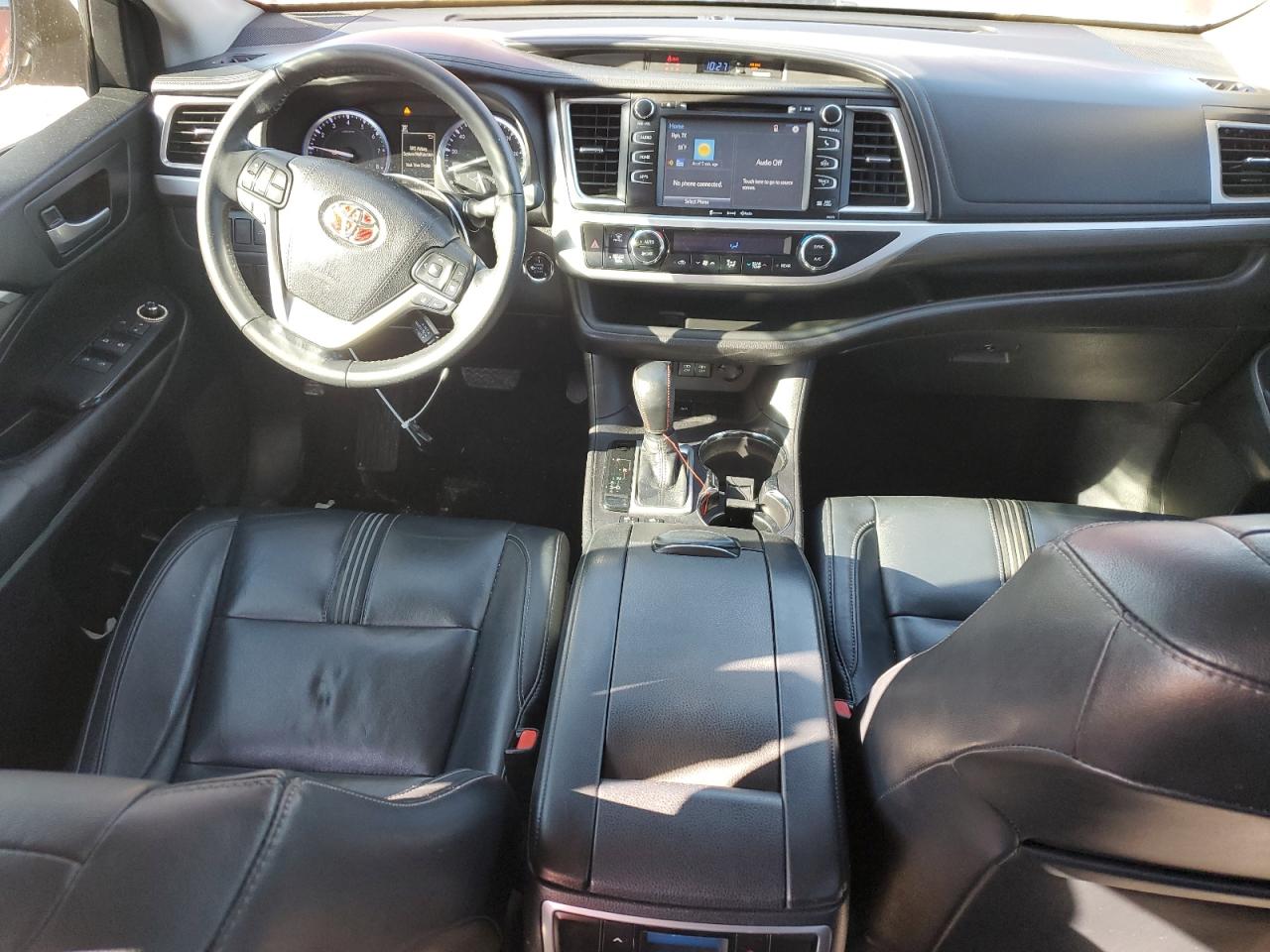 2018 Toyota Highlander - Image 8