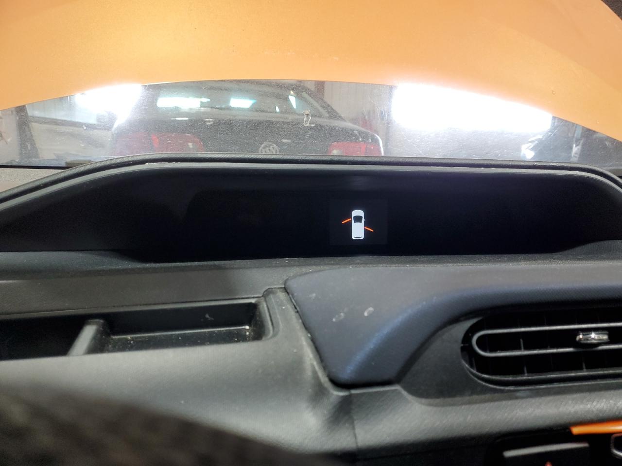 2015 Toyota Prius - Image 9