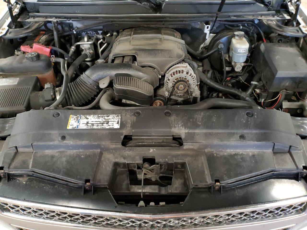 2010 Chevrolet Tahoe - Image 12