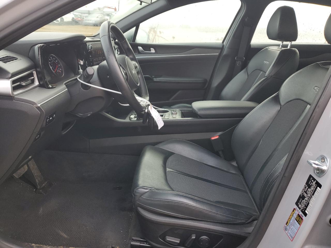 2022 Kia K5 - Image 7