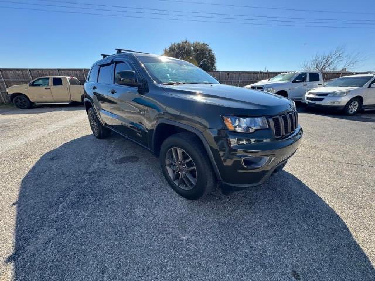 2016 Jeep Grand Cherokee - Image 1
