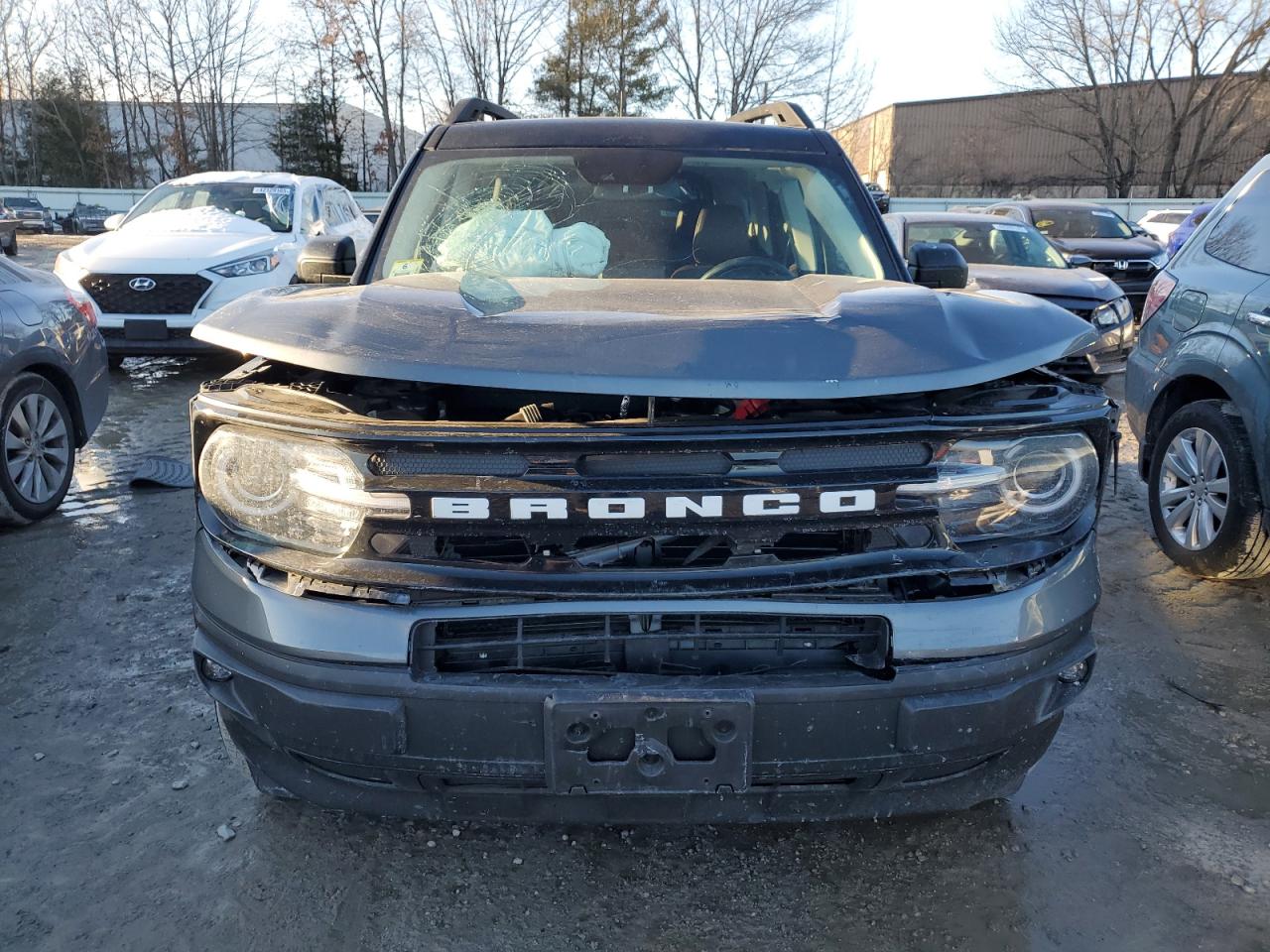 2022 Ford Bronco - Image 5