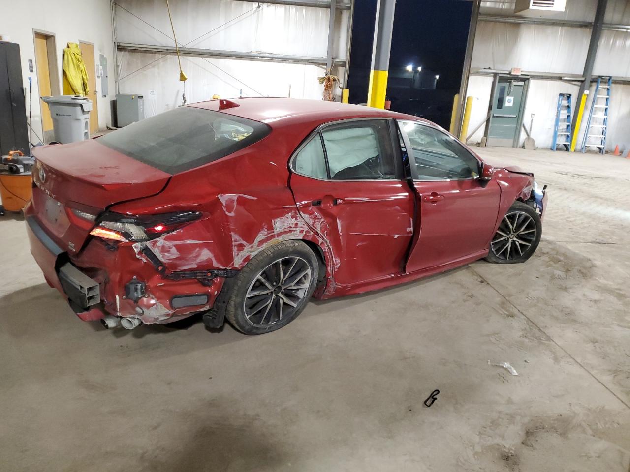 2021 Toyota Camry - Image 3