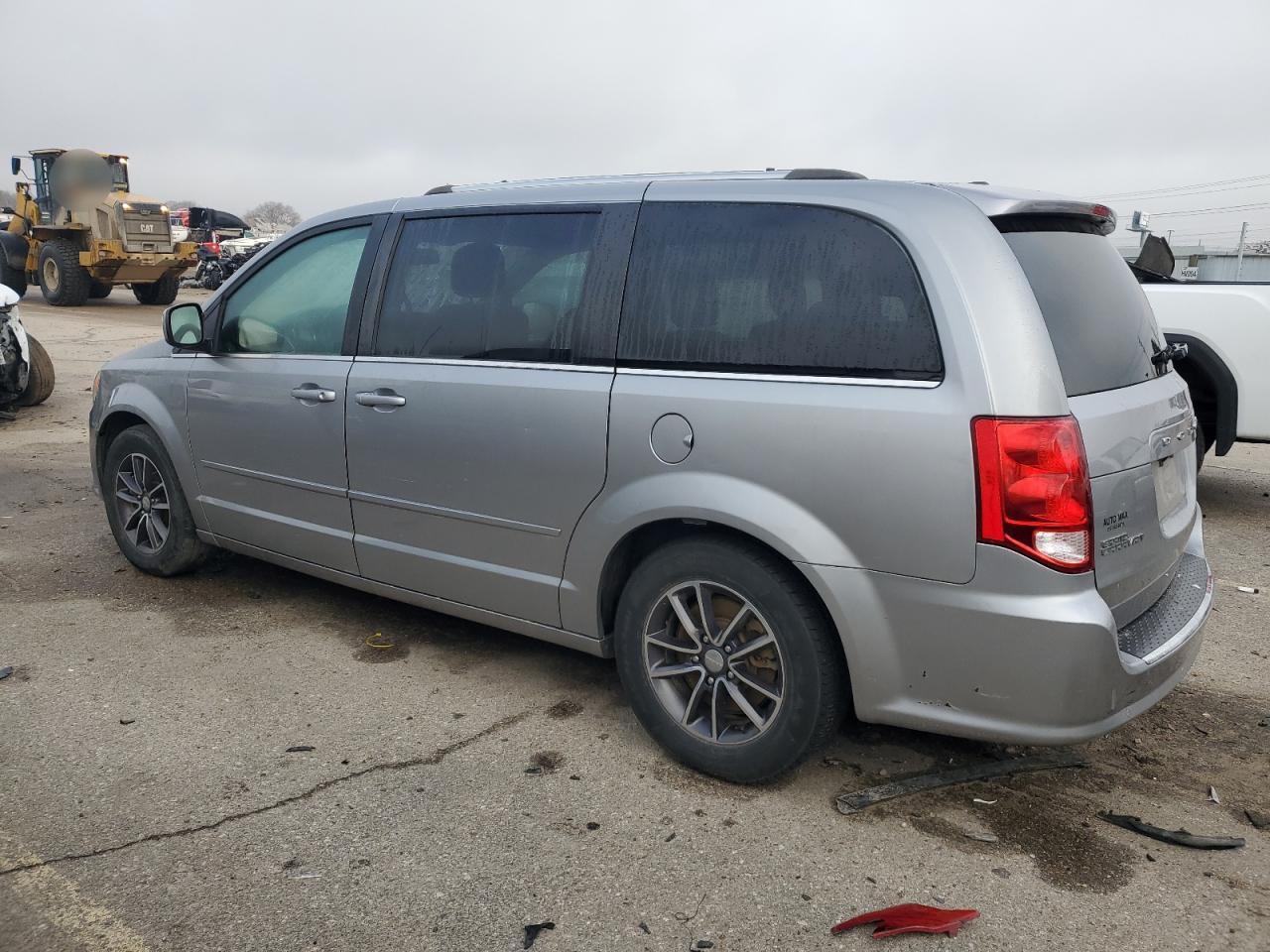 VIN 2C4RDGCG1HR656979 2017 DODGE CARAVAN no.2