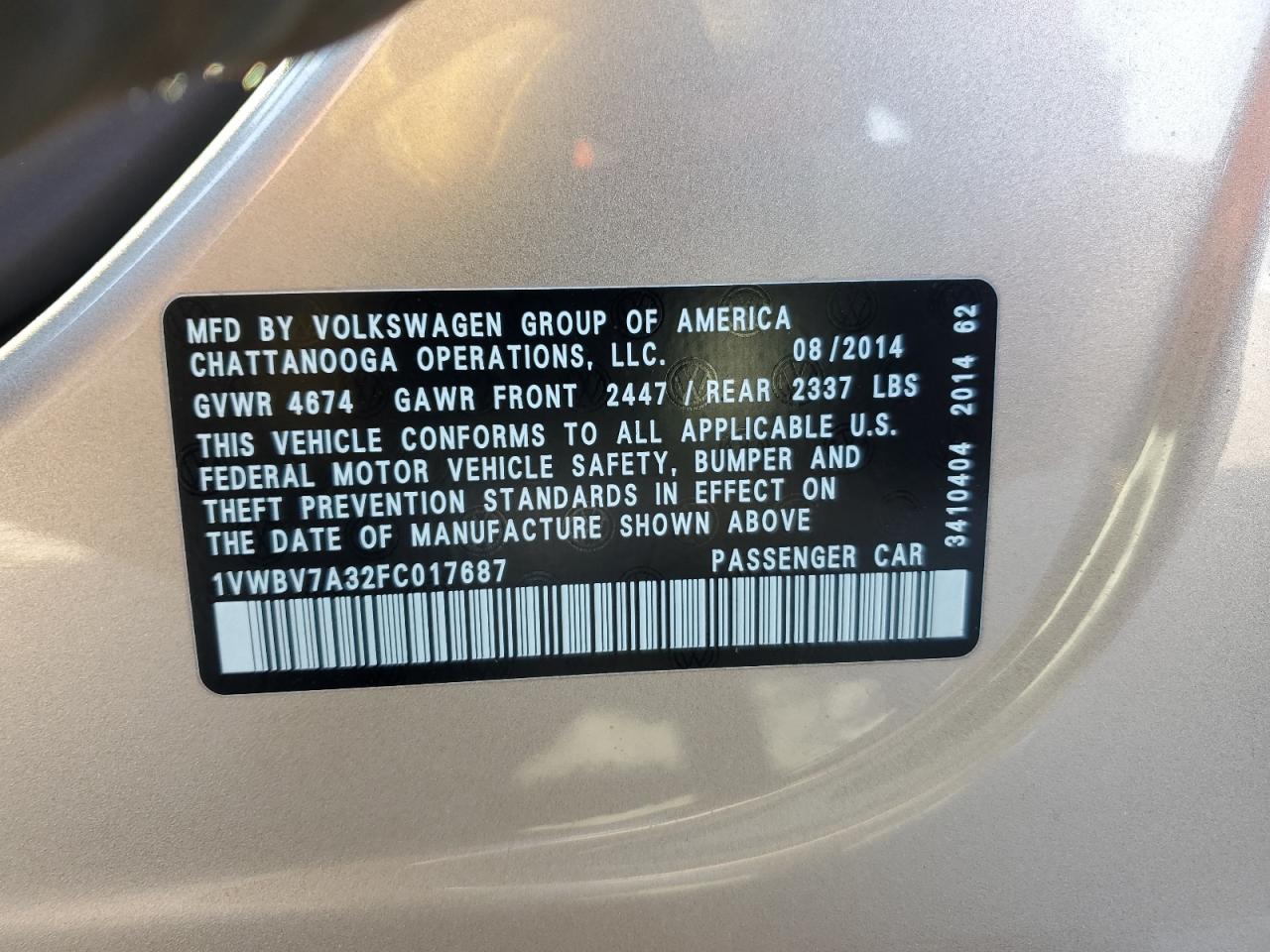 2015 Volkswagen Passat - Image 14