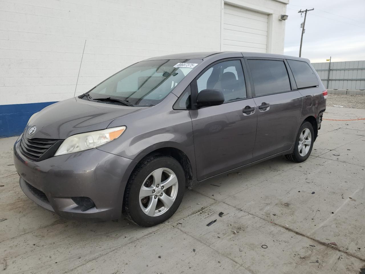 2011 Toyota Sienna - Image 1