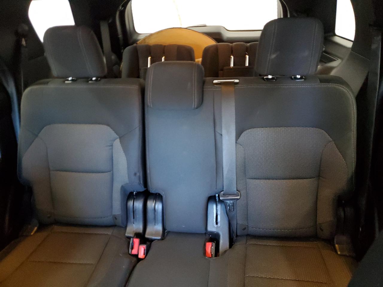 2017 Ford Explorer - Image 10