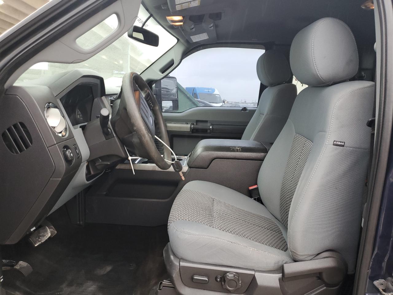 2013 Ford F250 - Image 7