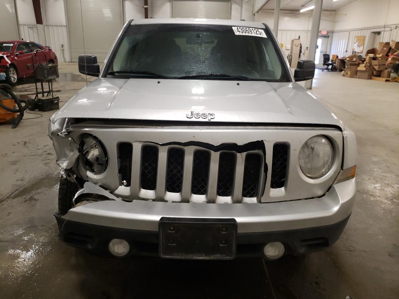 2011 Jeep Liberty (Patriot) - Image 5