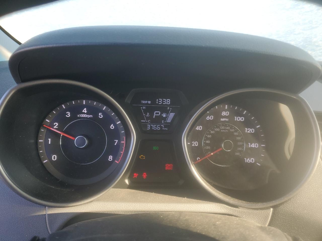 2015 Hyundai Elantra - Image 9