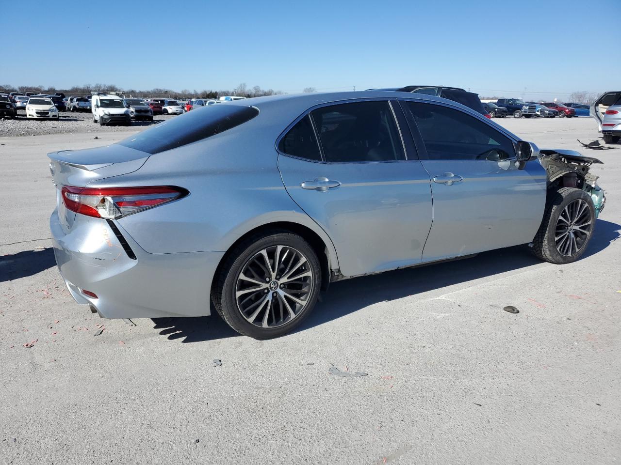 2018 Toyota Camry - Image 3