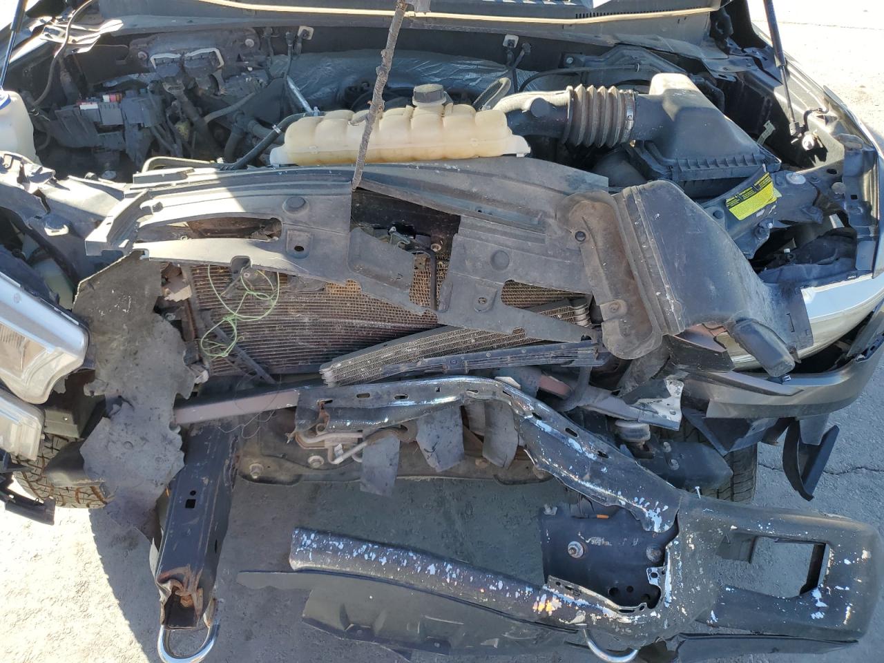 2016 Ford F-150 - Image 11