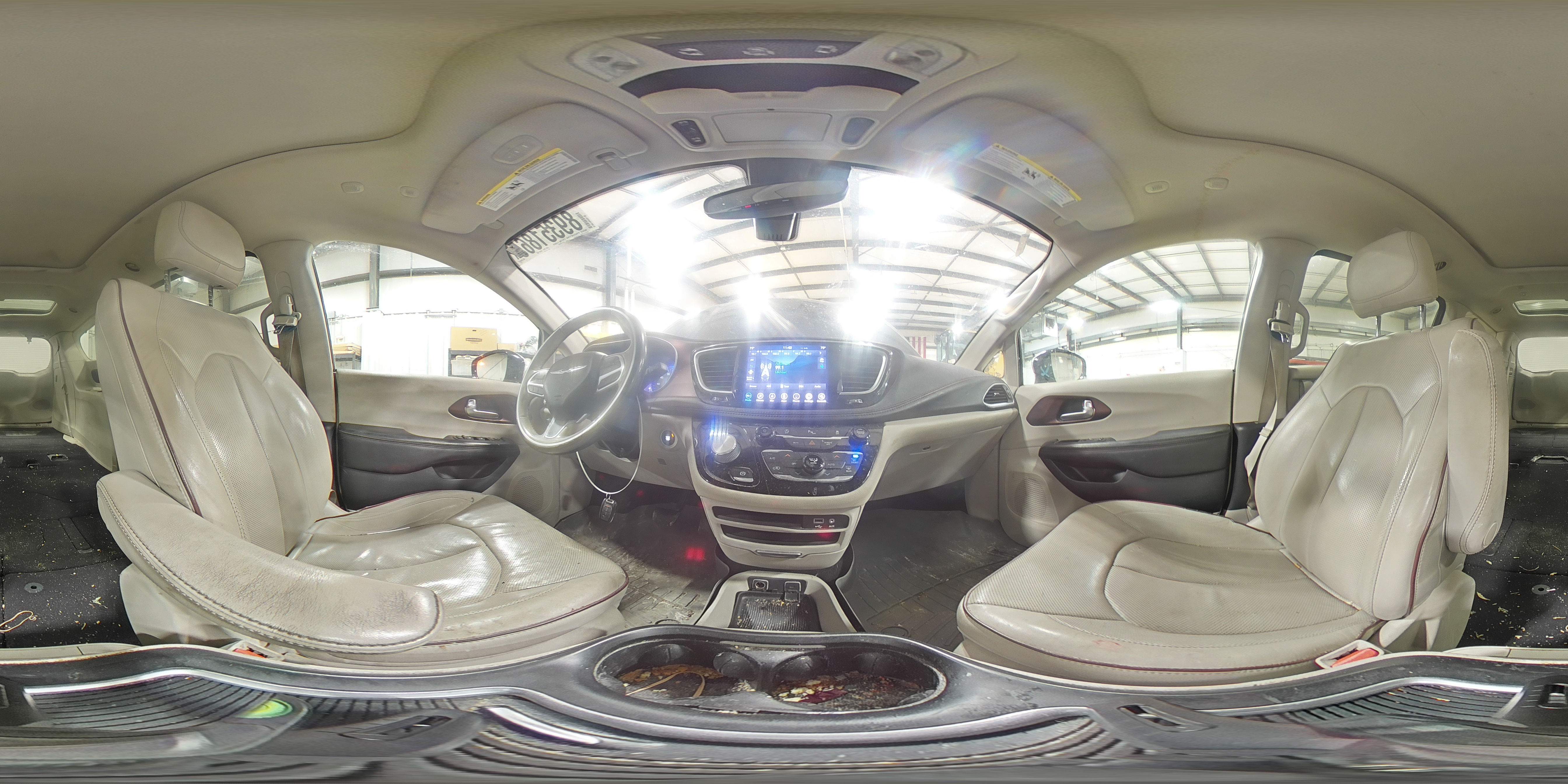 2020 Chrysler Pacifica - Image 13