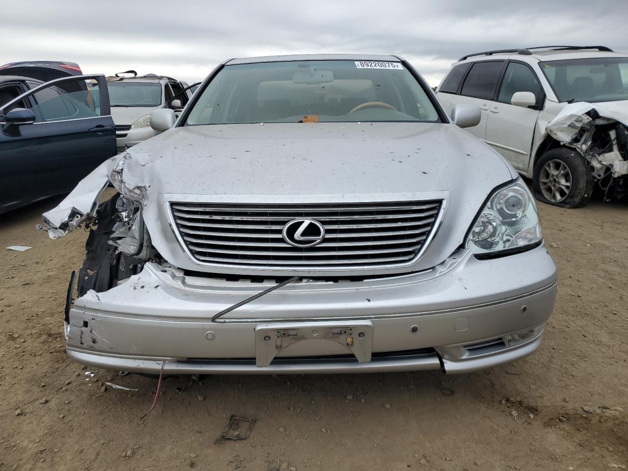 2005 Lexus LS - Image 5