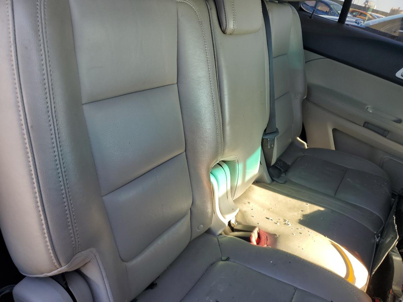 2011 Ford Explorer - Image 11
