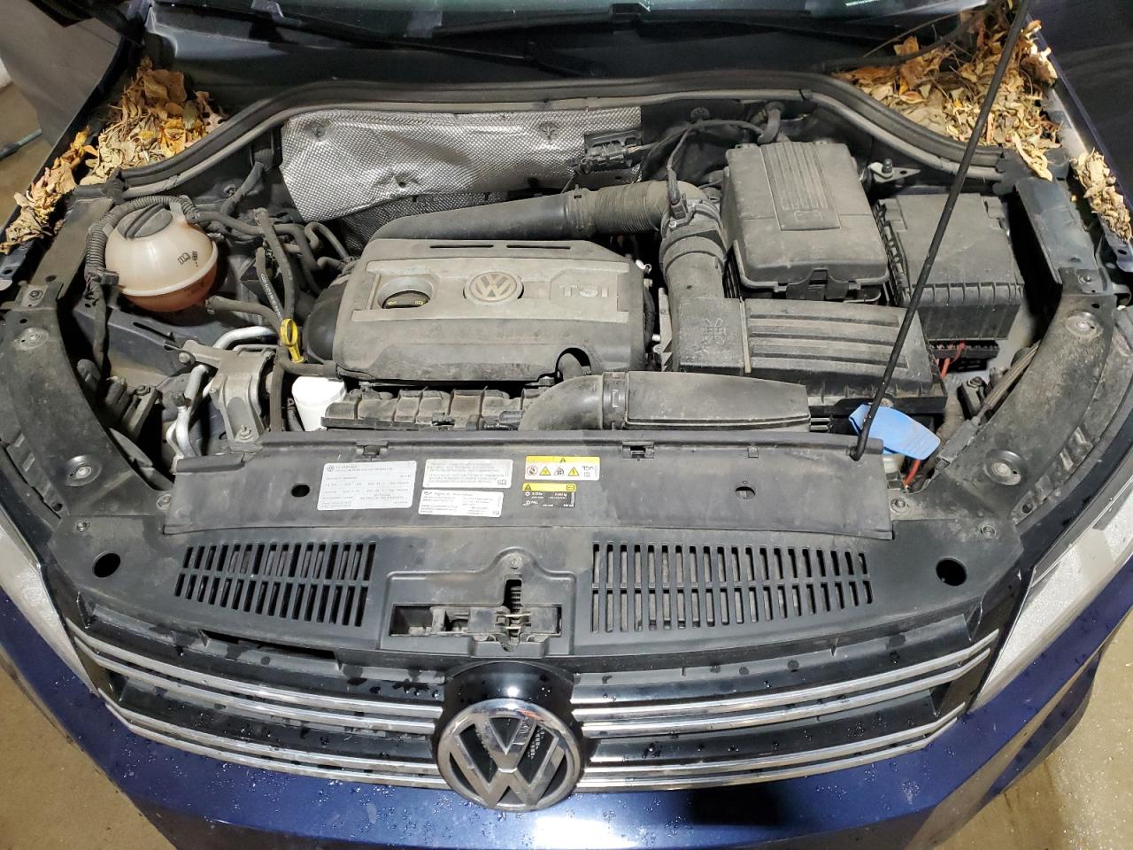 2016 Volkswagen Tiguan - Image 12