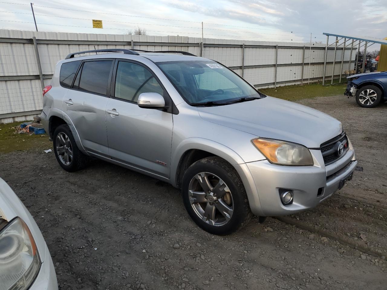 2009 Toyota RAV 4 - Image 4