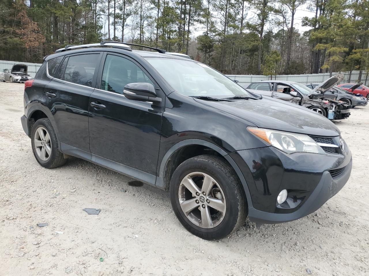 2015 Toyota RAV 4 - Image 4