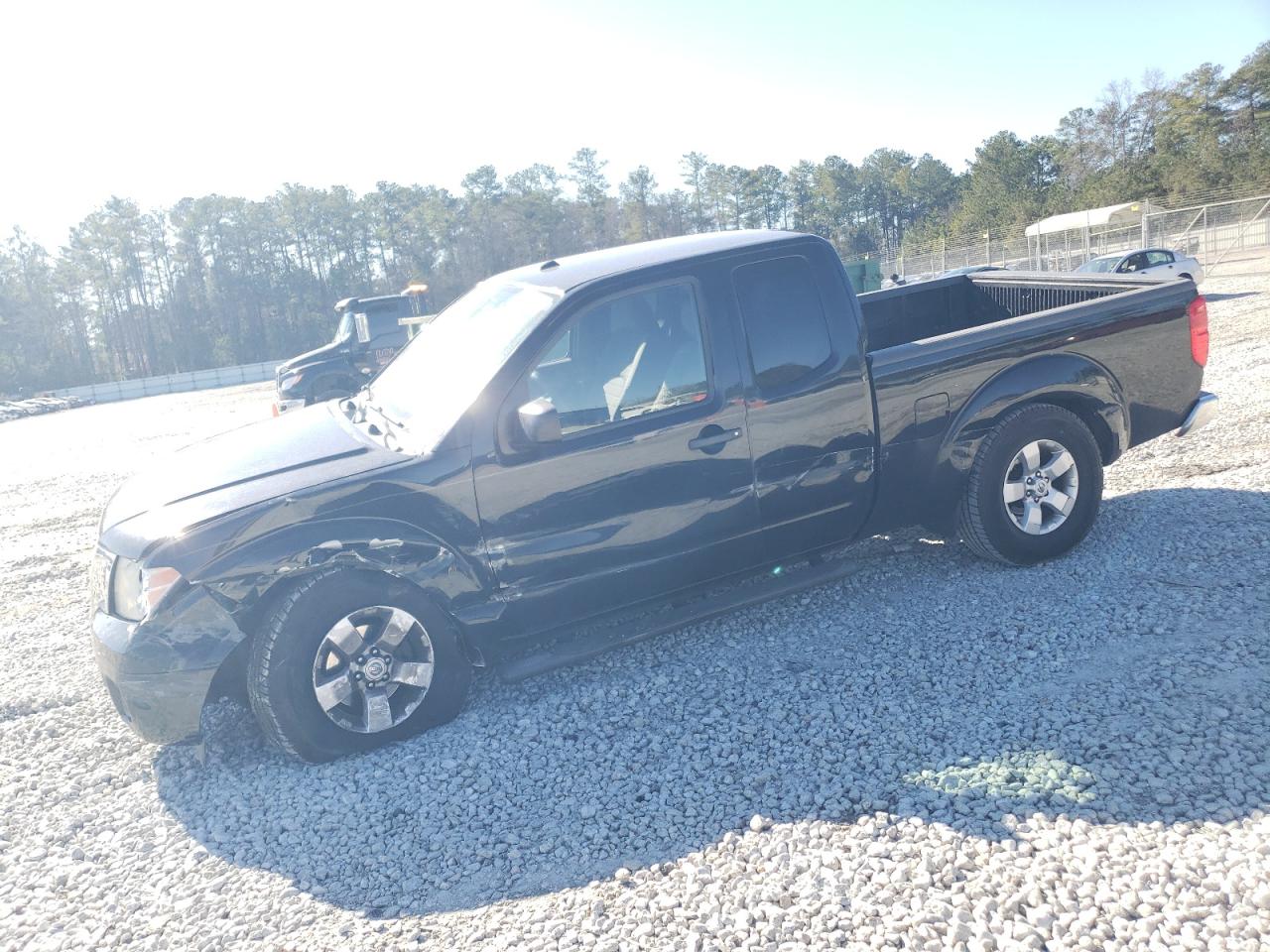 2013 Nissan Navara (Frontier) - Image 1