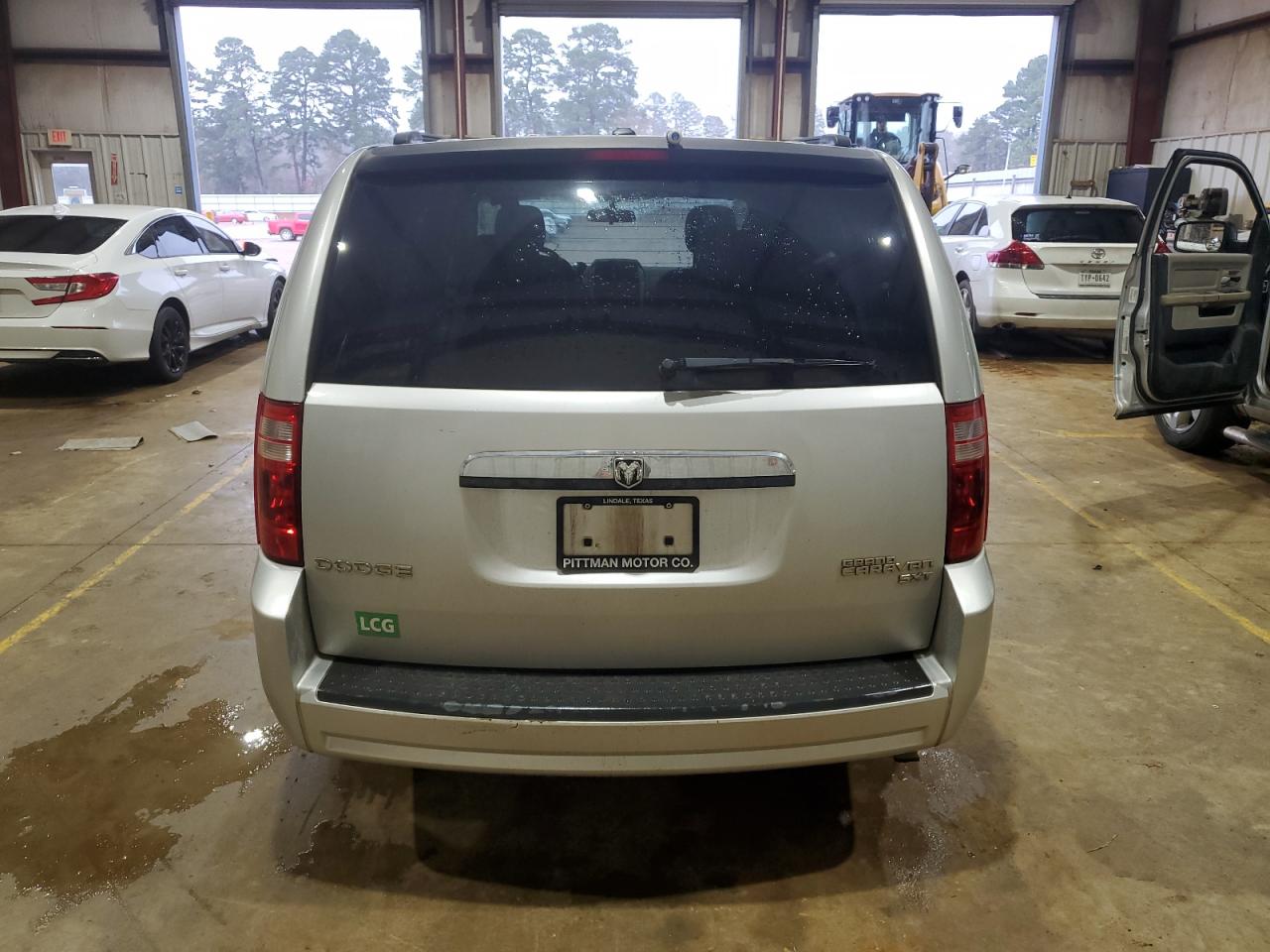2010 Dodge Caravan - Image 6