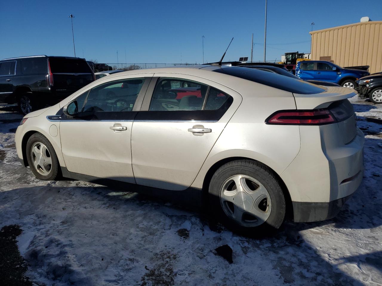 2014 Chevrolet Volt - Image 2