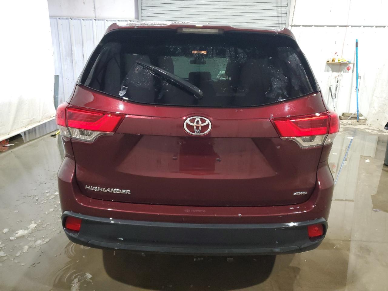 2018 Toyota Highlander - Image 6
