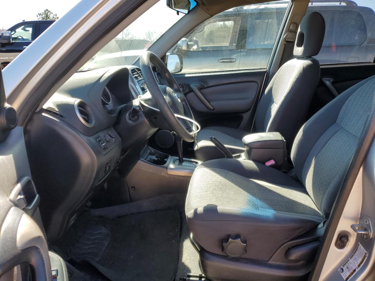 2004 Toyota RAV 4 - Image 7