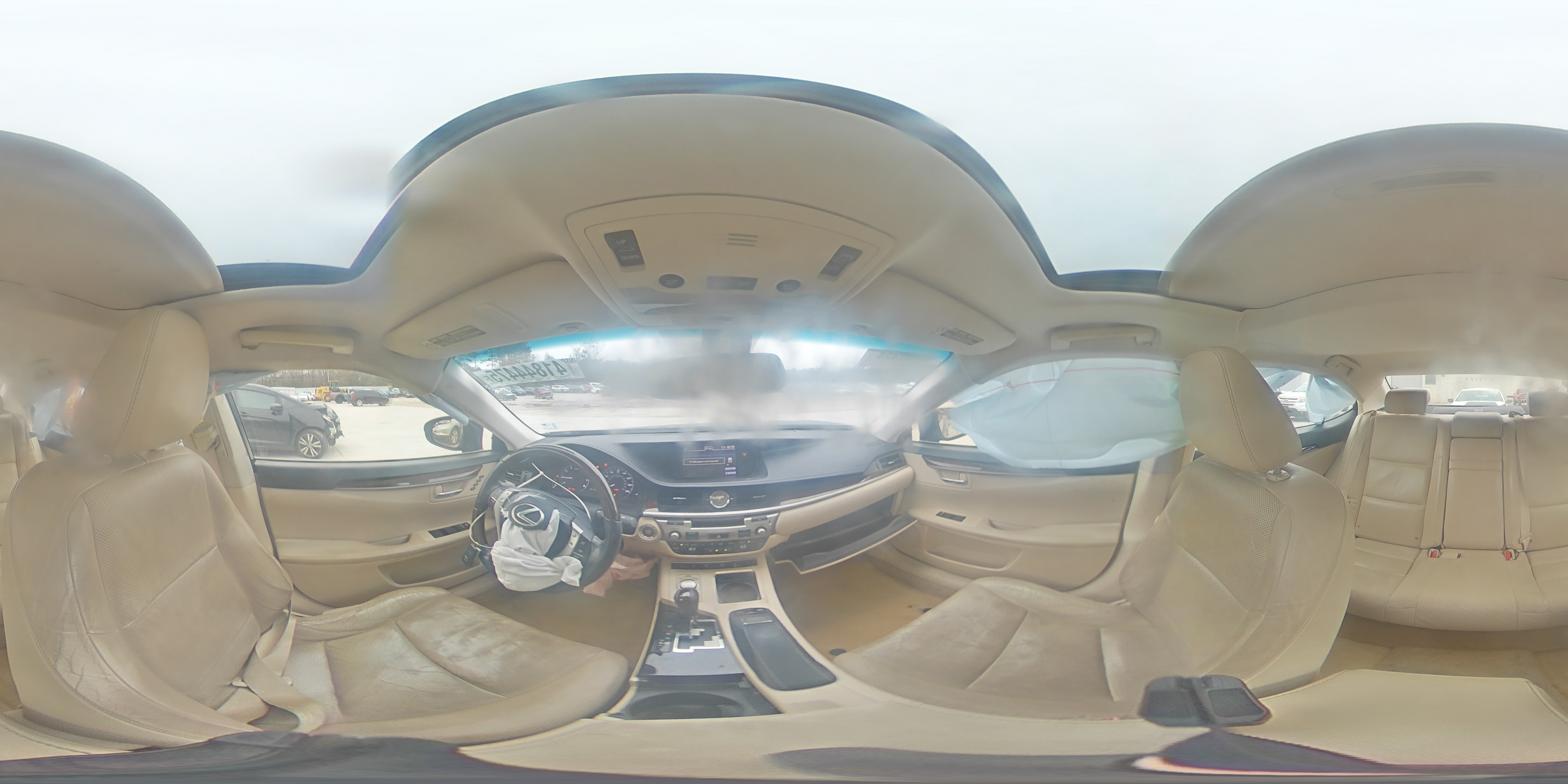 2013 Lexus ES - Image 12